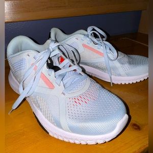 women’s reebok size 5.5 LIGHT BLUE